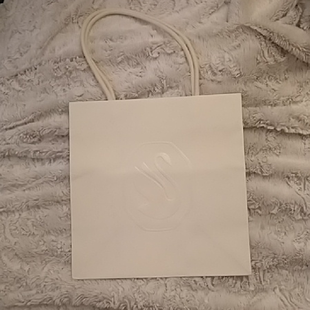 Elegant Swarovski Cream Gift Bag